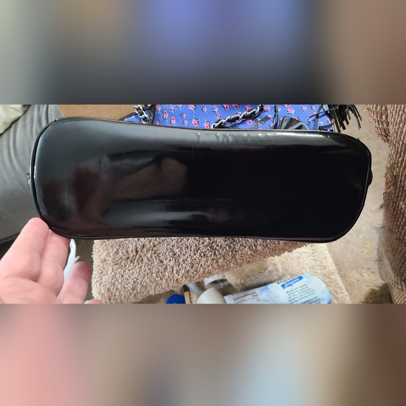 Betseyville by Betsey Johnson Blue Floral Quilted Tote Bag with Chain Straps - Picture 9 of 10